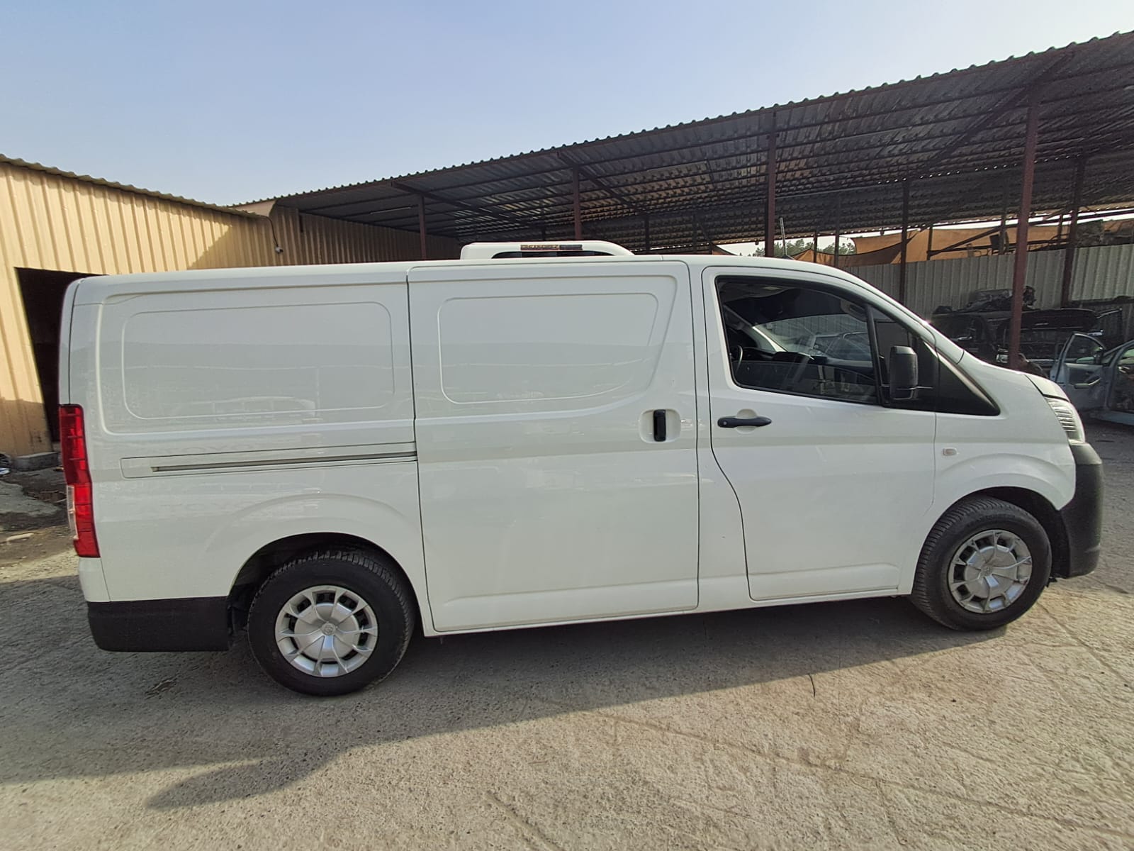 Refrigerator van rental services 